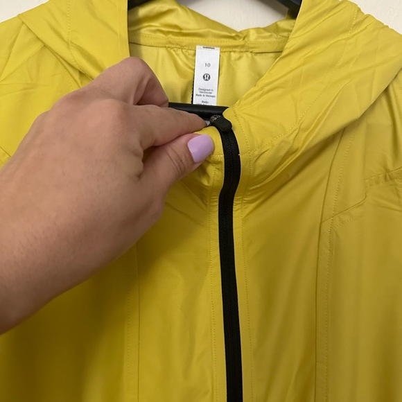 Lululemon Cinch-Waist Half-Zip Running Jacket
Soleil! EUC. Worn a few times. - Picture 3 of 5